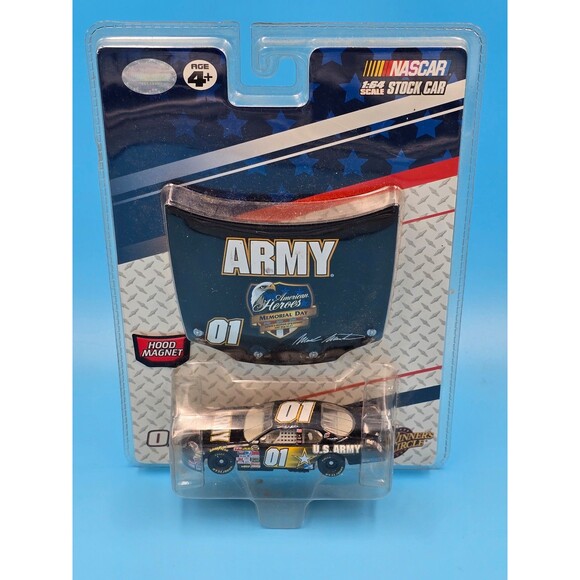 NASCAR Mark Martin #01 U.S. Army 1:64 Stock Car with Hood Magnet Winners Circle - Picture 1 of 2